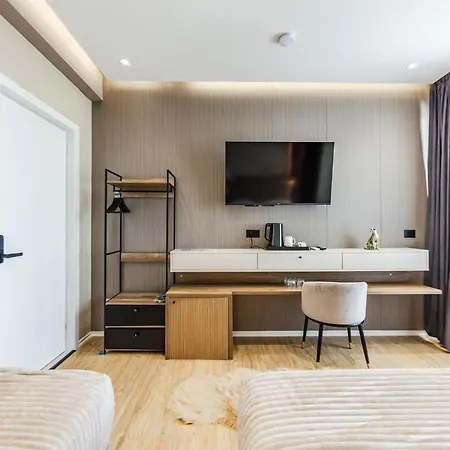 Verona Boutique Отель Дуррес